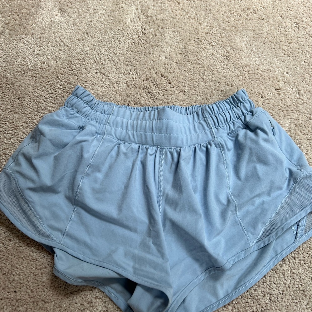 blue linen lulu hotty hot shorts size 2- 2.5”